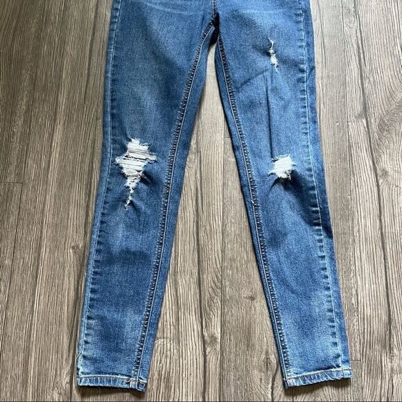 2/$30 WILD FABLE High Rise Skinny Distressed Jeans - Picture 5 of 8
